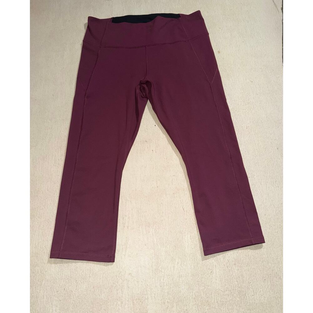 Under armour women’s maroon athletic leggings - Picture 12 of 16